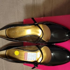 AK Anne Klein Willa Black Patent Leather Heels, 10 1/2